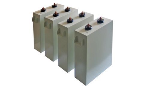 如何區(qū)分電容器的正負(fù)極？